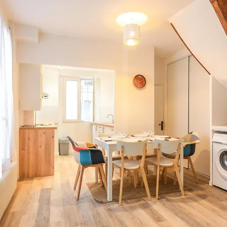 Charming House With Terrasse - 5 Guests Appartamento *